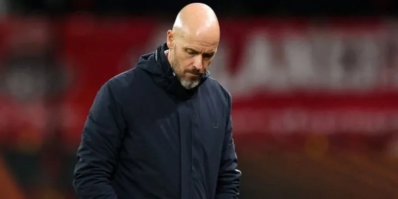 HLV Ten Hag đứng trước áp lực bị sa thải